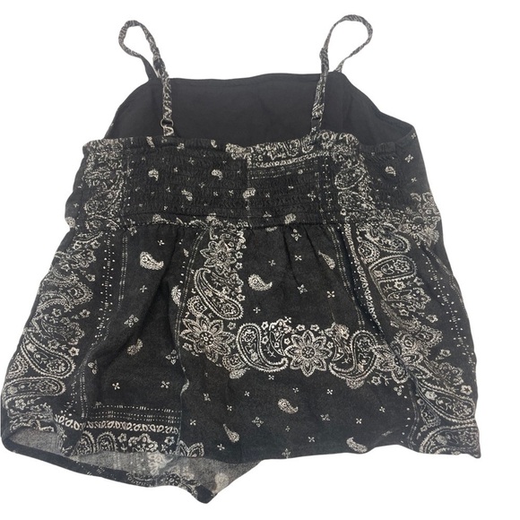Abercrombie Kids girls bandana top, soft fabric and lined, pointed front. - Picture 2 of 3